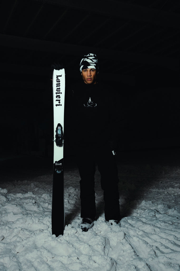 Isorropía (Black & White Skis)